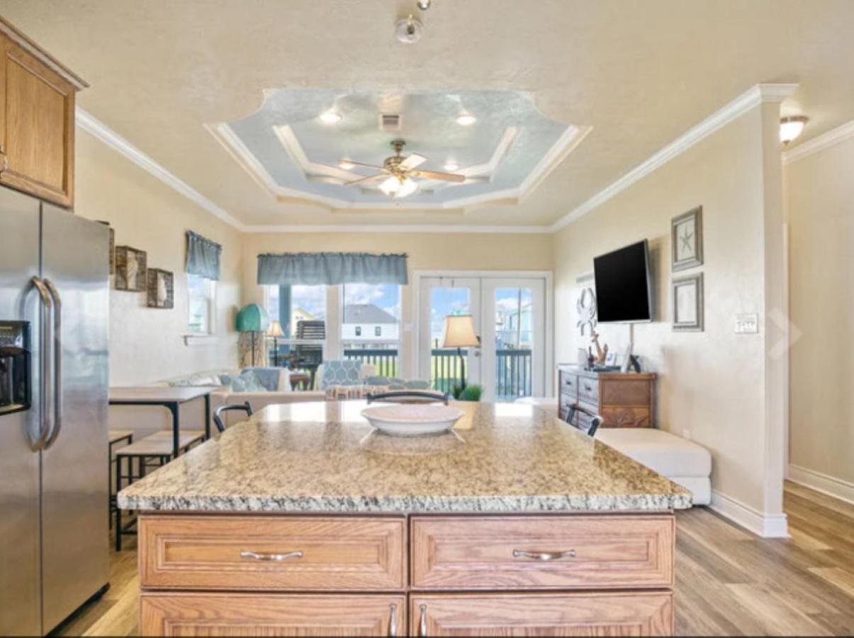Fancy Nancy 2 Min Walk To Beach, Lyft, Pet-Friendly Bolivar Peninsula Luaran gambar