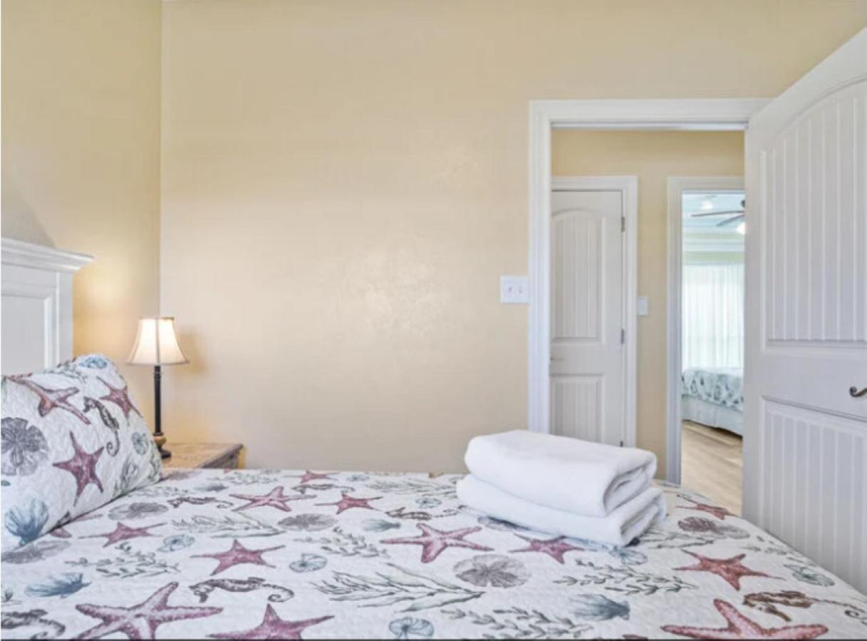 Fancy Nancy 2 Min Walk To Beach, Lyft, Pet-Friendly Bolivar Peninsula Luaran gambar