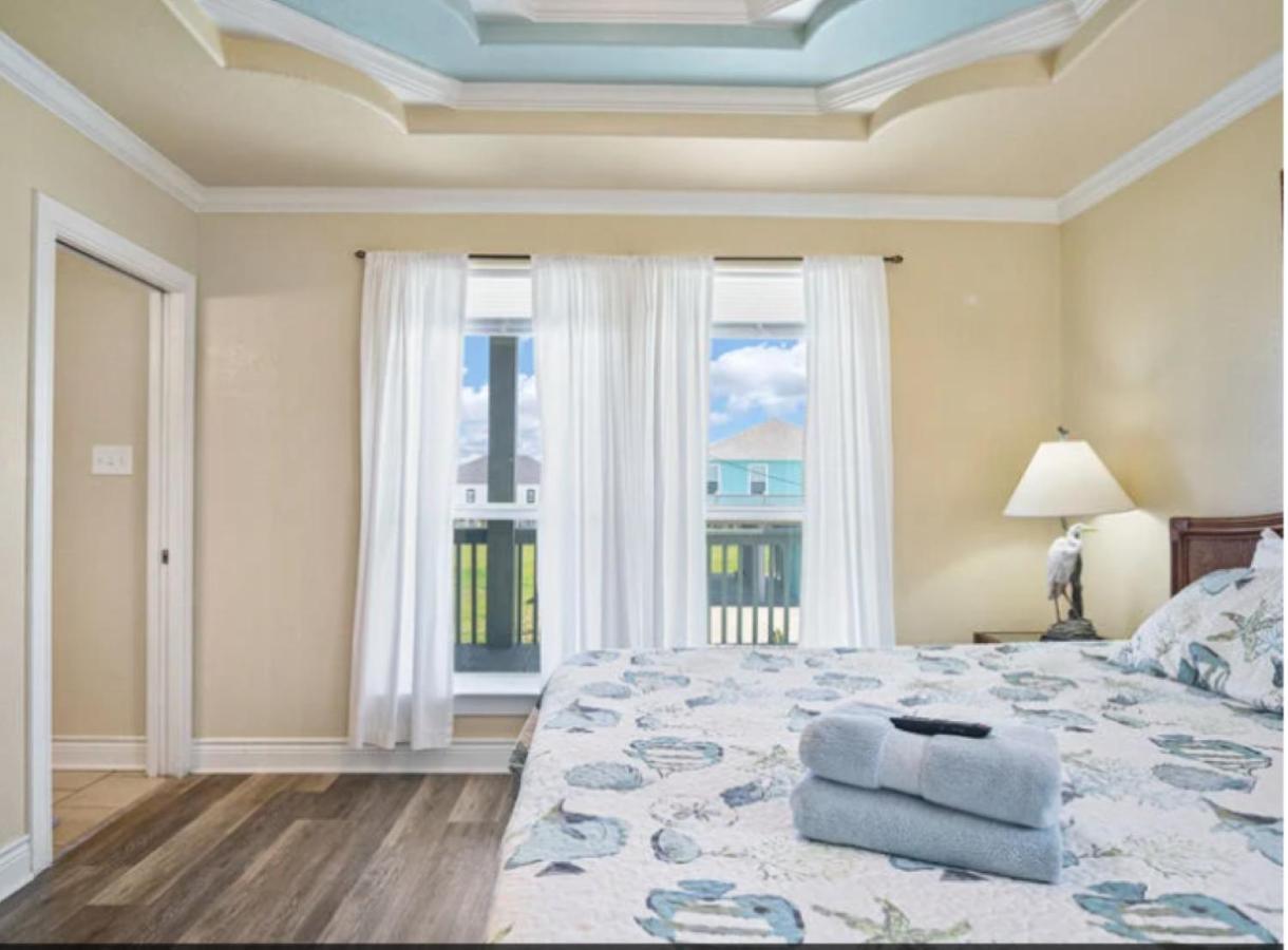 Fancy Nancy 2 Min Walk To Beach, Lyft, Pet-Friendly Bolivar Peninsula Luaran gambar