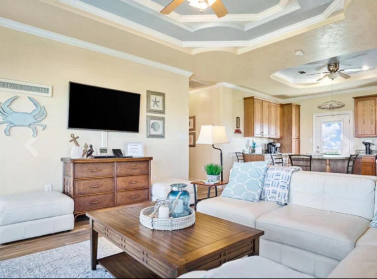 Fancy Nancy 2 Min Walk To Beach, Lyft, Pet-Friendly Bolivar Peninsula Luaran gambar